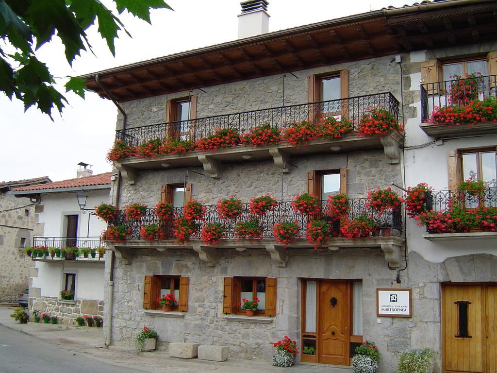 Hotel Casa Rural Martxoenea Landetxea Arruazu Exterior foto